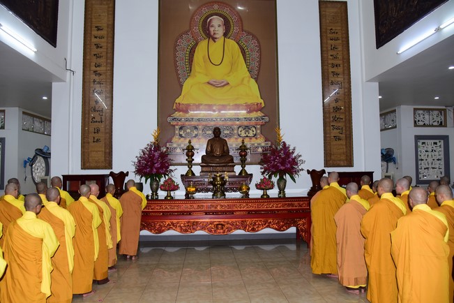 Pratimoksa commandment rite